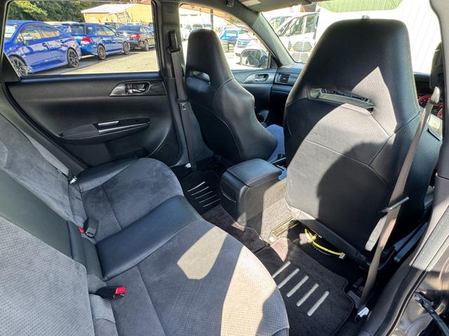 インプレッサ WRX STi /6MT/TB交換済み/spirit車高調/HKSマフラー/ADVANRacing17AW/アルミラジエーター/ZERO SPORTエアクリ/SI-DRIVE/STIリップ/STIRECARO/HID(74枚目)