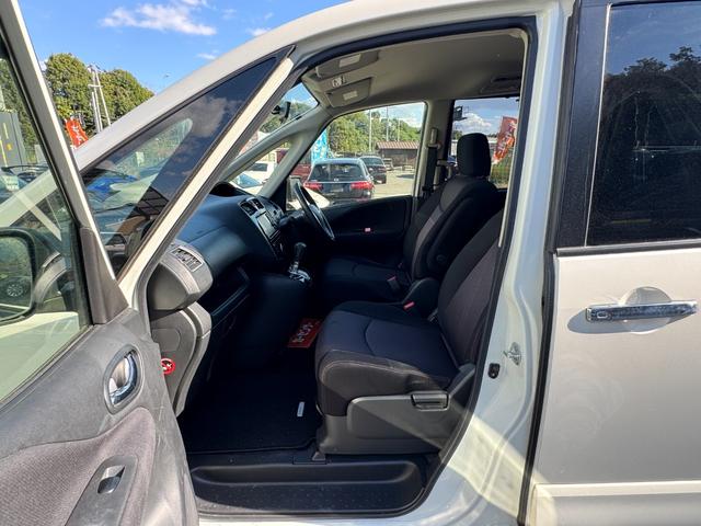 セレナ ハイウェイスター S-ハイブリッド 禁煙車/エアロ/16AW/フルセグナビ/Bluetooth/DVD/バックカメラ/インテリジェトキ―/キセノンヘッドライト/アイドリングストップ/クルコン/電動スライドドア/ETC/車検受渡(37枚目)