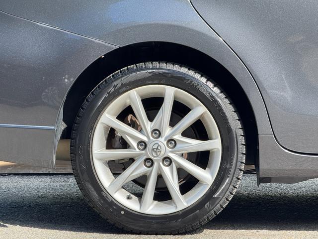 プリウスアルファ Ｇツーリングセレクション　／禁煙車／ガラスルーフ／３列シート／ＬＥＤヘッドライト／クルーズコントロール／フルセグ／Ｂｌｕｅｔｏｏｔｈ／ＣＤ／ＤＶＤ／Ｂカメラ／スマートキー／１７ＡＷ／ＥＴＣ／（30枚目）