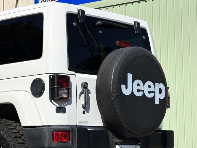 ジープ・ラングラーアンリミテッド 　／禁煙車／ＬＥＸＸＥＬ　ＯＵＴＬＡＷ　１７ＡＷ／ＹＯＫＯＨＡＭＡ　ＧＥＯＬＡＮＤＡＲ　ＭＴタイヤ／Ｊｅｅｐタイヤカバー／クルコン／キーレスエントリー／カロッツェリア／フルセグ／Ｂｌｕｅｔｏｏｔｈ／（23枚目）