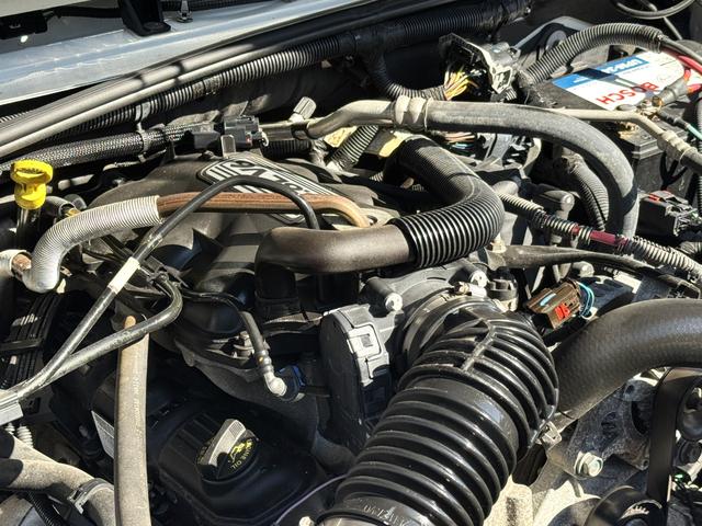 ジープ・ラングラーアンリミテッド 　／禁煙車／ＬＥＸＸＥＬ　ＯＵＴＬＡＷ　１７ＡＷ／ＹＯＫＯＨＡＭＡ　ＧＥＯＬＡＮＤＡＲ　ＭＴタイヤ／Ｊｅｅｐタイヤカバー／クルコン／キーレスエントリー／カロッツェリア／フルセグ／Ｂｌｕｅｔｏｏｔｈ／（41枚目）