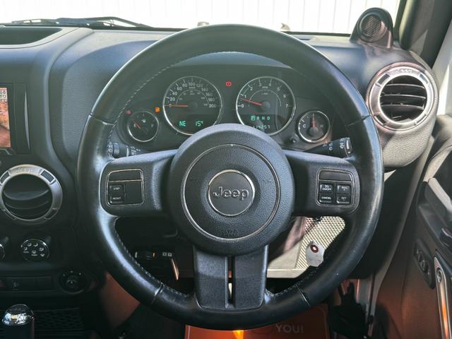 ジープ・ラングラーアンリミテッド 　／禁煙車／ＬＥＸＸＥＬ　ＯＵＴＬＡＷ　１７ＡＷ／ＹＯＫＯＨＡＭＡ　ＧＥＯＬＡＮＤＡＲ　ＭＴタイヤ／Ｊｅｅｐタイヤカバー／クルコン／キーレスエントリー／カロッツェリア／フルセグ／Ｂｌｕｅｔｏｏｔｈ／（49枚目）