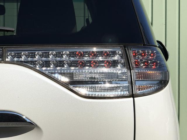 エスティマ 2.4アエラス Gエディション /特別仕様車/7人乗/キャプテンシ-ト/Kranze20AW/両側電動スライド/クルコン/後席モニター/フルセグ/Bluetooth/CD/DVD/Bカメラ/ウッドコンビステアリング/HIDライト/(29枚目)