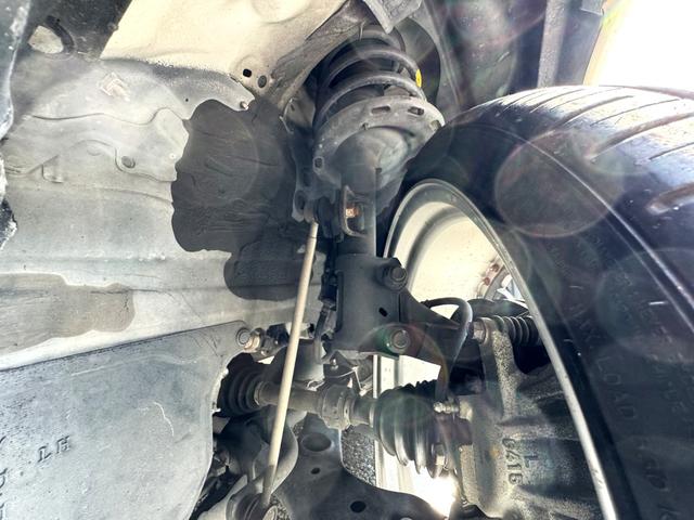 エスティマ 2.4アエラス Gエディション /特別仕様車/7人乗/キャプテンシ-ト/Kranze20AW/両側電動スライド/クルコン/後席モニター/フルセグ/Bluetooth/CD/DVD/Bカメラ/ウッドコンビステアリング/HIDライト/(32枚目)