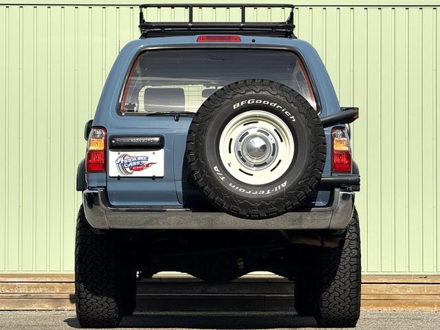 ハイラックスサーフ SSR-X /WEED2.5インチup/DEANホイール/ルーフキャリア/サイドステップ/サイド出しマフラー/赤革調シートカバー/NARDIステアリング/フルセグナビ/Bluetooth/DVD/Bカメラ/ETC(8枚目)