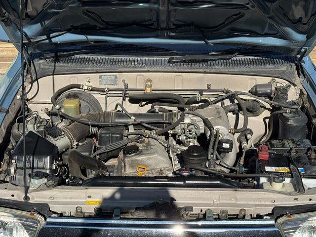 ハイラックスサーフ SSR-X /WEED2.5インチup/DEANホイール/ルーフキャリア/サイドステップ/サイド出しマフラー/赤革調シートカバー/NARDIステアリング/フルセグナビ/Bluetooth/DVD/Bカメラ/ETC(38枚目)