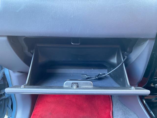 ハイラックスサーフ SSR-X /WEED2.5インチup/DEANホイール/ルーフキャリア/サイドステップ/サイド出しマフラー/赤革調シートカバー/NARDIステアリング/フルセグナビ/Bluetooth/DVD/Bカメラ/ETC(64枚目)