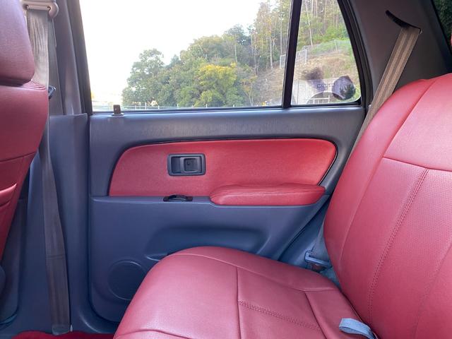 ハイラックスサーフ SSR-X /WEED2.5インチup/DEANホイール/ルーフキャリア/サイドステップ/サイド出しマフラー/赤革調シートカバー/NARDIステアリング/フルセグナビ/Bluetooth/DVD/Bカメラ/ETC(76枚目)