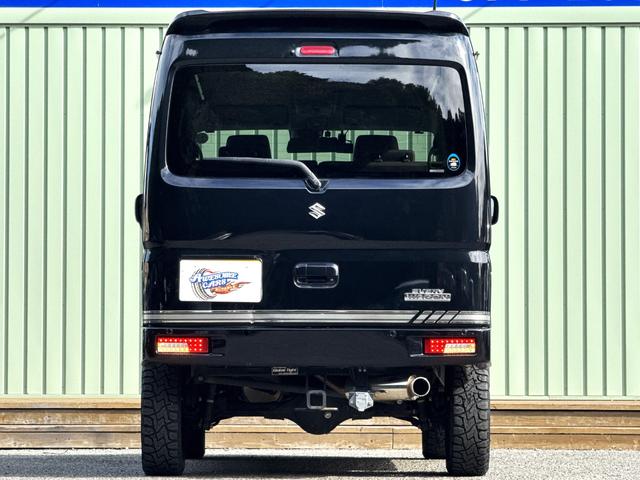 エブリイワゴン ＰＺターボ　／４ＷＤ／ショートバンパー／リフトアップ／ＸＴＲＥＭ－Ｊ１４ＡＷ／ブロックタイヤ／社外マフラー／ＬＥＤテールランプ／電動スライド／ストラーダナビ／フルセグ／Ｂｌｕｅｔｏｏｔｈ／ＤＶＤ／ドラレコ／ＥＴＣ（4枚目）