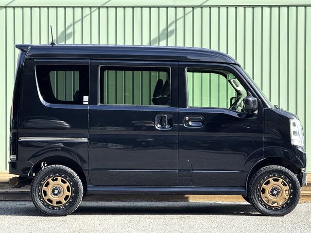 エブリイワゴン ＰＺターボ　／４ＷＤ／ショートバンパー／リフトアップ／ＸＴＲＥＭ－Ｊ１４ＡＷ／ブロックタイヤ／社外マフラー／ＬＥＤテールランプ／電動スライド／ストラーダナビ／フルセグ／Ｂｌｕｅｔｏｏｔｈ／ＤＶＤ／ドラレコ／ＥＴＣ（8枚目）