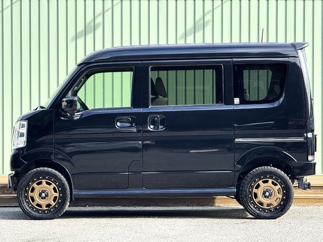 エブリイワゴン ＰＺターボ　／４ＷＤ／ショートバンパー／リフトアップ／ＸＴＲＥＭ－Ｊ１４ＡＷ／ブロックタイヤ／社外マフラー／ＬＥＤテールランプ／電動スライド／ストラーダナビ／フルセグ／Ｂｌｕｅｔｏｏｔｈ／ＤＶＤ／ドラレコ／ＥＴＣ（10枚目）