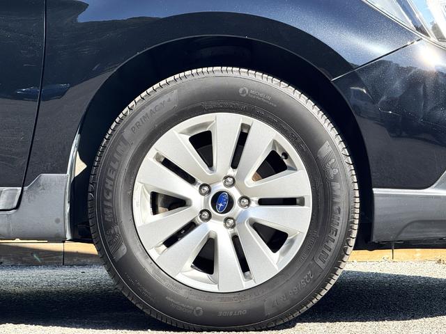 レガシィアウトバック ベースグレード　アイサイトＶＥＲ３／アドバンスドセイフティＰＫＧ／黒革／シートヒーター／フルセグナビ／Ｂｌｕｅｔｏｏｔｈ／バックカメラ／１７ＡＷ／左右独立オートＡＣ／パワーシート／シートヒーター／ＬＥＤヘッド／ＥＴＣ（26枚目）