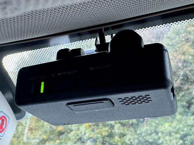 レガシィアウトバック ベースグレード　アイサイトＶＥＲ３／アドバンスドセイフティＰＫＧ／黒革／シートヒーター／フルセグナビ／Ｂｌｕｅｔｏｏｔｈ／バックカメラ／１７ＡＷ／左右独立オートＡＣ／パワーシート／シートヒーター／ＬＥＤヘッド／ＥＴＣ（66枚目）