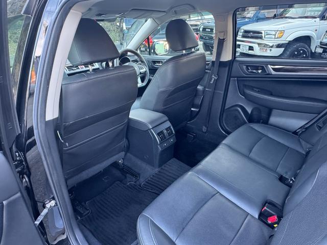 レガシィアウトバック ベースグレード　アイサイトＶＥＲ３／アドバンスドセイフティＰＫＧ／黒革／シートヒーター／フルセグナビ／Ｂｌｕｅｔｏｏｔｈ／バックカメラ／１７ＡＷ／左右独立オートＡＣ／パワーシート／シートヒーター／ＬＥＤヘッド／ＥＴＣ（74枚目）