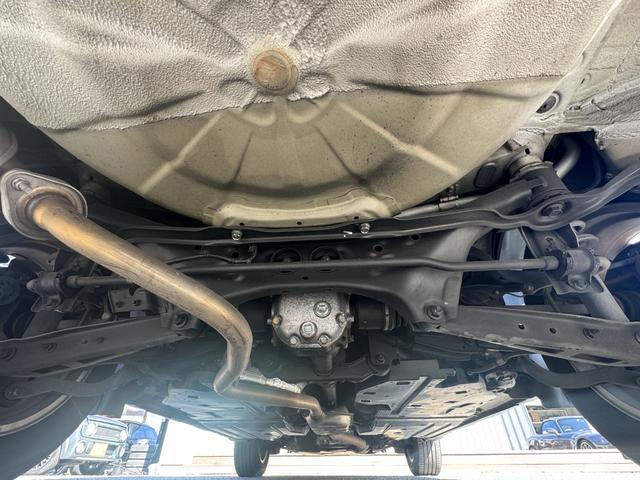 レガシィアウトバック ベースグレード　アイサイトＶＥＲ３／アドバンスドセイフティＰＫＧ／黒革／シートヒーター／フルセグナビ／Ｂｌｕｅｔｏｏｔｈ／バックカメラ／１７ＡＷ／左右独立オートＡＣ／パワーシート／シートヒーター／ＬＥＤヘッド／ＥＴＣ（80枚目）