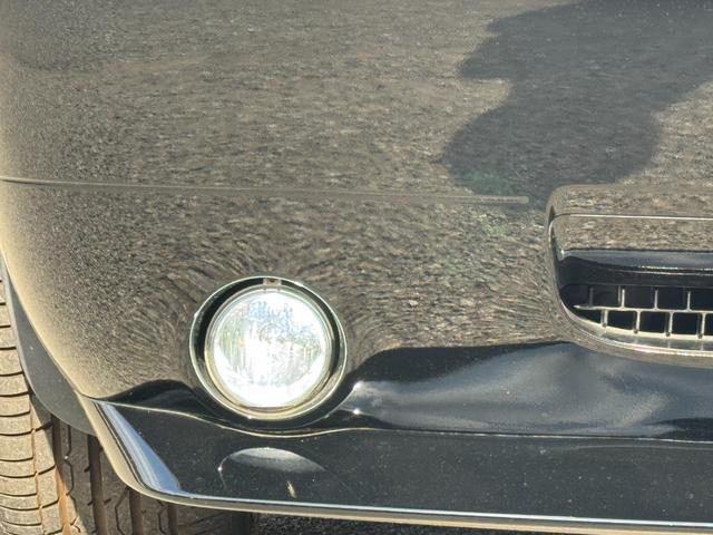 ダッジ・チャレンジャー ＳＥ　ＳＥ／ＴＳＷ２２ＡＷ／黒革調シートカバー／ＡＴＯＭＯディスプレイオーディオ／Ｂｌｕｅｔｏｏｔｈ／バックカメラ／ＬＥＤヘッドライト／ＬＥＤフォグランプ（20枚目）