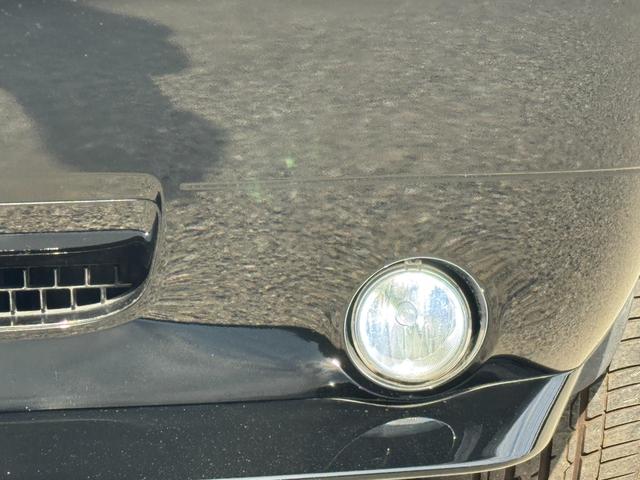 ダッジ・チャレンジャー ＳＥ　ＳＥ／ＴＳＷ２２ＡＷ／黒革調シートカバー／ＡＴＯＭＯディスプレイオーディオ／Ｂｌｕｅｔｏｏｔｈ／バックカメラ／ＬＥＤヘッドライト／ＬＥＤフォグランプ（21枚目）