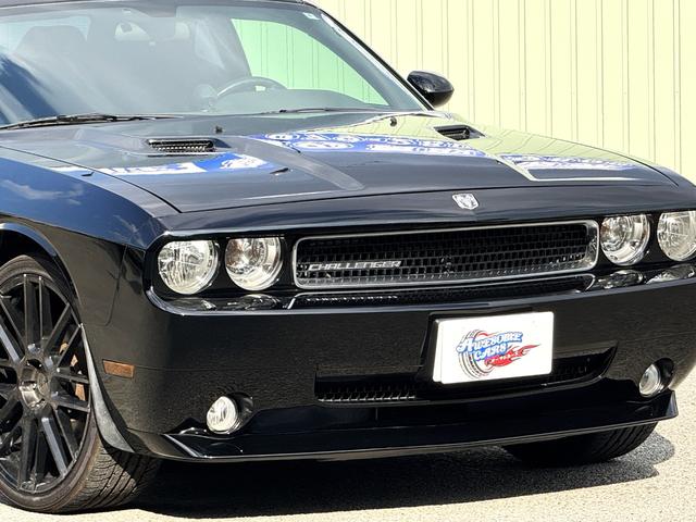 ダッジ・チャレンジャー ＳＥ　ＳＥ／ＴＳＷ２２ＡＷ／黒革調シートカバー／ＡＴＯＭＯディスプレイオーディオ／Ｂｌｕｅｔｏｏｔｈ／バックカメラ／ＬＥＤヘッドライト／ＬＥＤフォグランプ（26枚目）