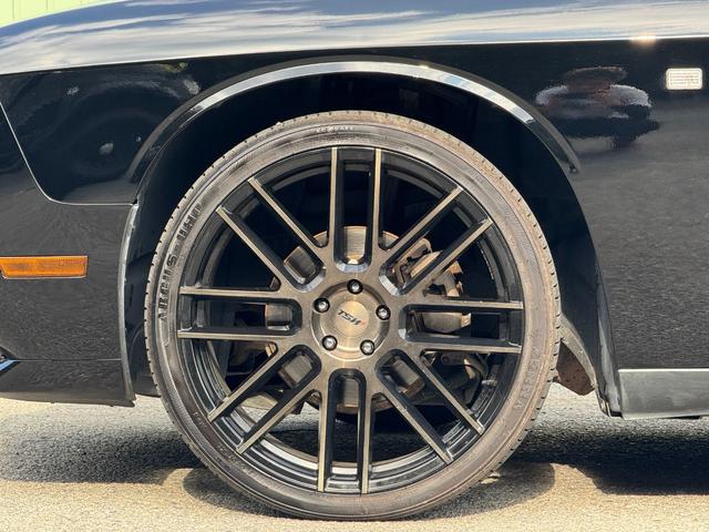 ダッジ・チャレンジャー ＳＥ　ＳＥ／ＴＳＷ２２ＡＷ／黒革調シートカバー／ＡＴＯＭＯディスプレイオーディオ／Ｂｌｕｅｔｏｏｔｈ／バックカメラ／ＬＥＤヘッドライト／ＬＥＤフォグランプ（32枚目）