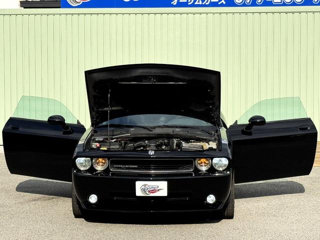 ダッジ・チャレンジャー ＳＥ　ＳＥ／ＴＳＷ２２ＡＷ／黒革調シートカバー／ＡＴＯＭＯディスプレイオーディオ／Ｂｌｕｅｔｏｏｔｈ／バックカメラ／ＬＥＤヘッドライト／ＬＥＤフォグランプ（35枚目）