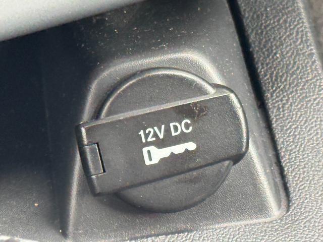 ダッジ・チャレンジャー ＳＥ　ＳＥ／ＴＳＷ２２ＡＷ／黒革調シートカバー／ＡＴＯＭＯディスプレイオーディオ／Ｂｌｕｅｔｏｏｔｈ／バックカメラ／ＬＥＤヘッドライト／ＬＥＤフォグランプ（59枚目）