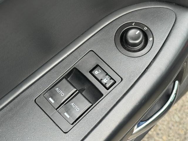 ダッジ・チャレンジャー ＳＥ　ＳＥ／ＴＳＷ２２ＡＷ／黒革調シートカバー／ＡＴＯＭＯディスプレイオーディオ／Ｂｌｕｅｔｏｏｔｈ／バックカメラ／ＬＥＤヘッドライト／ＬＥＤフォグランプ（61枚目）