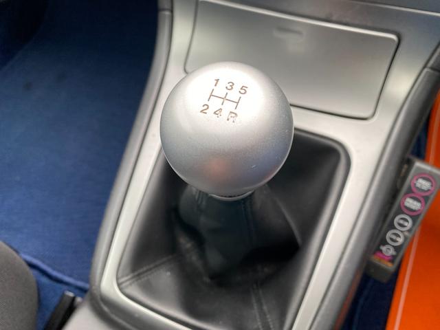 インプレッサ WRX WR-リミテッド 2004 /5MT/TB交換済み/EJ20/大型リアウイング/革巻きMOMOステアリング/17インチホイール/フルセグ/Bluetooth/キーレスエントリー/ETC/(4枚目)