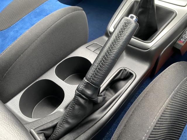 インプレッサ WRX WR-リミテッド 2004 /5MT/TB交換済み/EJ20/大型リアウイング/革巻きMOMOステアリング/17インチホイール/フルセグ/Bluetooth/キーレスエントリー/ETC/(67枚目)