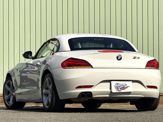 Ｚ４ ｓＤｒｉｖｅ２３ｉ　ハイラインパッケージ　／黒革シート／パワーシート／シートヒーター／電子制御パーキング／ＨＩＤヘッドライト／１７インチホイール／パドルシフト／Ｂカメラ／（11枚目）