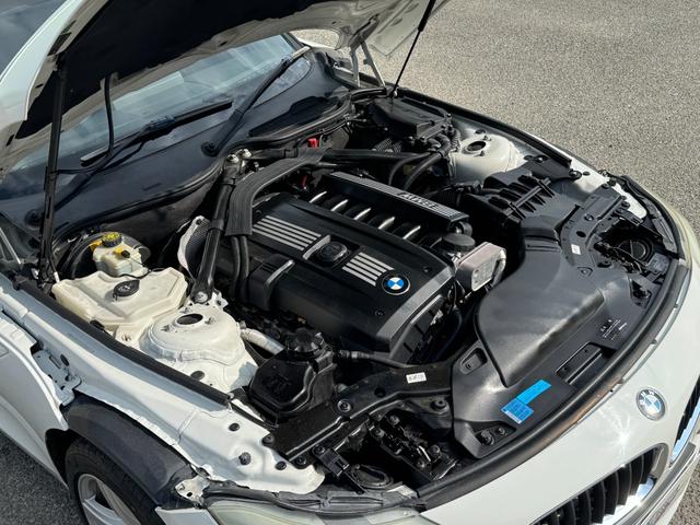 Ｚ４ ｓＤｒｉｖｅ２３ｉ　ハイラインパッケージ　／黒革シート／パワーシート／シートヒーター／電子制御パーキング／ＨＩＤヘッドライト／１７インチホイール／パドルシフト／Ｂカメラ／（41枚目）