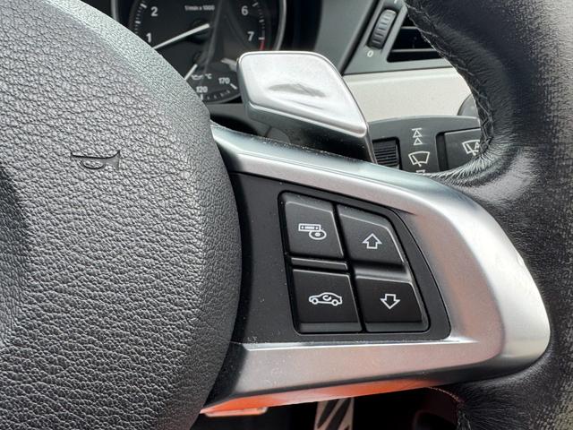 Ｚ４ ｓＤｒｉｖｅ２３ｉ　ハイラインパッケージ　／黒革シート／パワーシート／シートヒーター／電子制御パーキング／ＨＩＤヘッドライト／１７インチホイール／パドルシフト／Ｂカメラ／（54枚目）