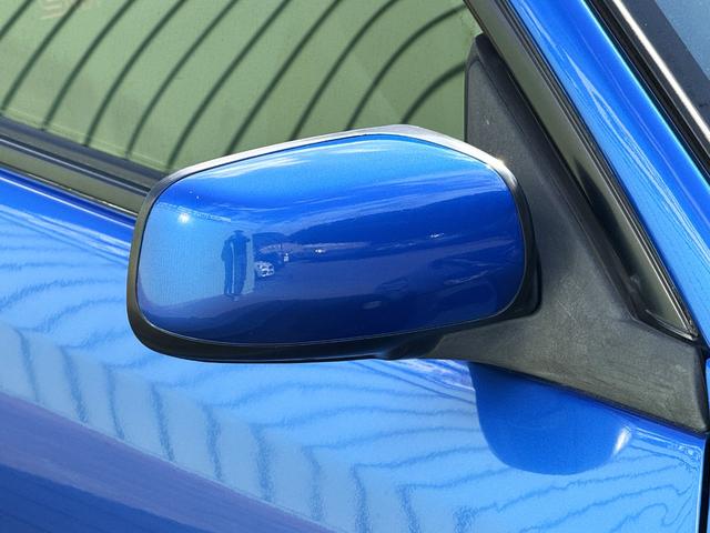 インプレッサ WRX STi /6MT/EJ20/大型リアウイング/HIDヘッドライト/DCCD/17インチホイール/革巻きSTIステアリング/キーレスエントリー/オーディオ/AUX/(24枚目)