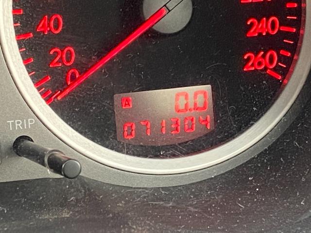 インプレッサ WRX STi /6MT/EJ20/大型リアウイング/HIDヘッドライト/DCCD/17インチホイール/革巻きSTIステアリング/キーレスエントリー/オーディオ/AUX/(52枚目)