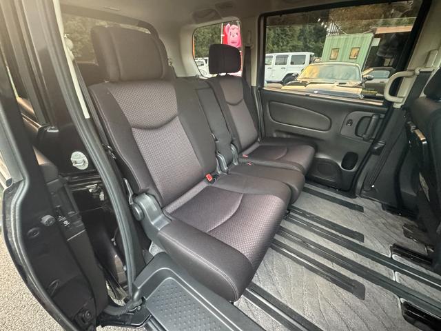 セレナ ハイウェイスター　Ｖセレクション　／禁煙車／両側電動スライド／ＡＬＰＡＩＮＥ後列モニター／インテリジェントキー（70枚目）