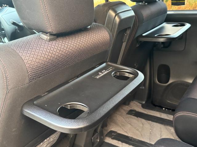 セレナ ハイウェイスター　Ｖセレクション　／禁煙車／両側電動スライド／ＡＬＰＡＩＮＥ後列モニター／インテリジェントキー（76枚目）