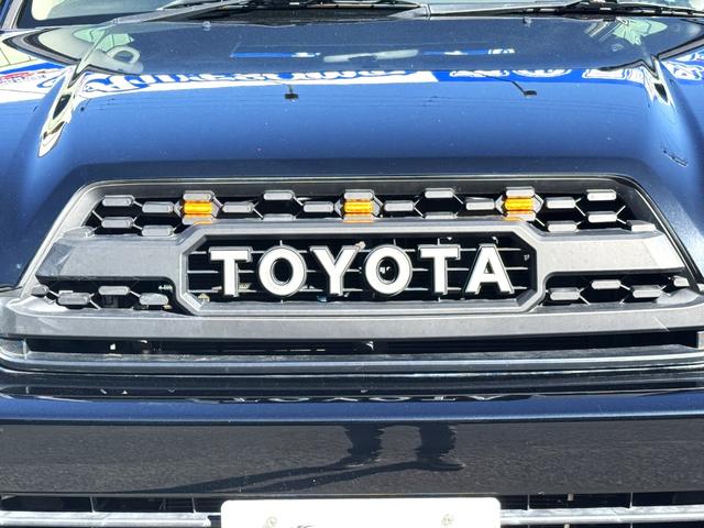 ハイラックスサーフ SSR-G /全塗装/リフトアップ/サンルーフ/MKW16AW/BF グットリッチホワイトレター/US TACOMA風グリル/社外ヘッドライト/新品シートカバー/フルセグナビ/Bluetooth/DVD(27枚目)