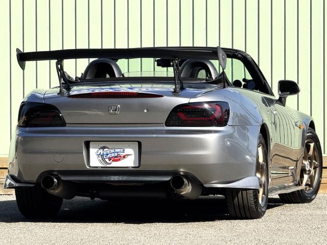 Ｓ２０００ ベースグレード　／６ＭＴ／ＨＫＳマフラー／ＯＰＢＢＳホイール／ＬＥＤヘッドライト／リアシーケンシャル／ローダウン／リアウイング／Ｄｅｆｉメーター／黒革ハーフレザー／オーディオ／エアコン動作確認／ＥＴＣ／キーレス（2枚目）