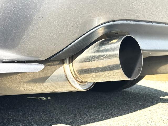 Ｓ２０００ ベースグレード　／６ＭＴ／ＨＫＳマフラー／ＯＰＢＢＳホイール／ＬＥＤヘッドライト／リアシーケンシャル／ローダウン／リアウイング／Ｄｅｆｉメーター／黒革ハーフレザー／オーディオ／エアコン動作確認／ＥＴＣ／キーレス（4枚目）