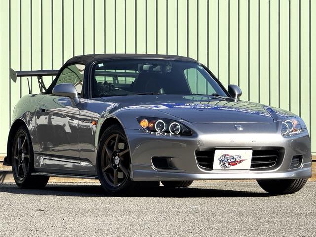 Ｓ２０００ ベースグレード　／６ＭＴ／ＨＫＳマフラー／ＯＰＢＢＳホイール／ＬＥＤヘッドライト／リアシーケンシャル／ローダウン／リアウイング／Ｄｅｆｉメーター／黒革ハーフレザー／オーディオ／エアコン動作確認／ＥＴＣ／キーレス（18枚目）
