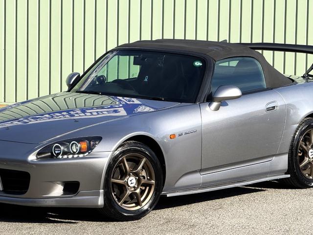Ｓ２０００ ベースグレード　／６ＭＴ／ＨＫＳマフラー／ＯＰＢＢＳホイール／ＬＥＤヘッドライト／リアシーケンシャル／ローダウン／リアウイング／Ｄｅｆｉメーター／黒革ハーフレザー／オーディオ／エアコン動作確認／ＥＴＣ／キーレス（23枚目）