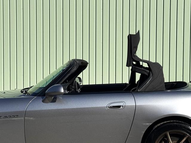 Ｓ２０００ ベースグレード　／６ＭＴ／ＨＫＳマフラー／ＯＰＢＢＳホイール／ＬＥＤヘッドライト／リアシーケンシャル／ローダウン／リアウイング／Ｄｅｆｉメーター／黒革ハーフレザー／オーディオ／エアコン動作確認／ＥＴＣ／キーレス（26枚目）