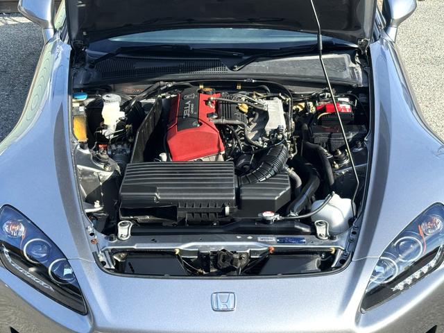 Ｓ２０００ ベースグレード　／６ＭＴ／ＨＫＳマフラー／ＯＰＢＢＳホイール／ＬＥＤヘッドライト／リアシーケンシャル／ローダウン／リアウイング／Ｄｅｆｉメーター／黒革ハーフレザー／オーディオ／エアコン動作確認／ＥＴＣ／キーレス（52枚目）