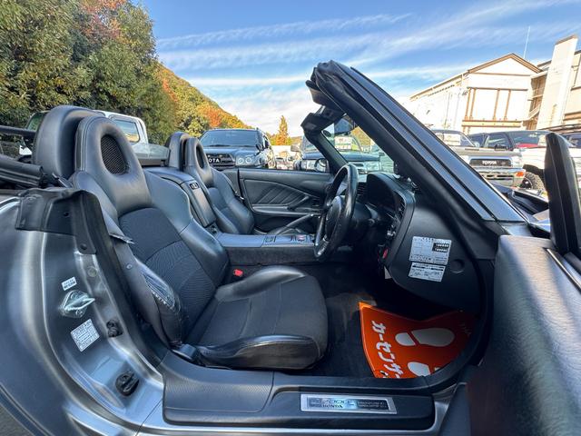 Ｓ２０００ ベースグレード　／６ＭＴ／ＨＫＳマフラー／ＯＰＢＢＳホイール／ＬＥＤヘッドライト／リアシーケンシャル／ローダウン／リアウイング／Ｄｅｆｉメーター／黒革ハーフレザー／オーディオ／エアコン動作確認／ＥＴＣ／キーレス（58枚目）