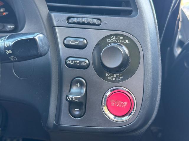 Ｓ２０００ ベースグレード　／６ＭＴ／ＨＫＳマフラー／ＯＰＢＢＳホイール／ＬＥＤヘッドライト／リアシーケンシャル／ローダウン／リアウイング／Ｄｅｆｉメーター／黒革ハーフレザー／オーディオ／エアコン動作確認／ＥＴＣ／キーレス（66枚目）