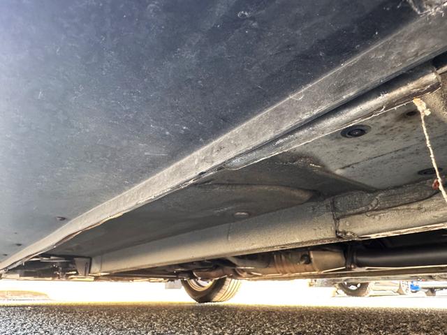 Ｓ２０００ ベースグレード　／６ＭＴ／ＨＫＳマフラー／ＯＰＢＢＳホイール／ＬＥＤヘッドライト／リアシーケンシャル／ローダウン／リアウイング／Ｄｅｆｉメーター／黒革ハーフレザー／オーディオ／エアコン動作確認／ＥＴＣ／キーレス（80枚目）