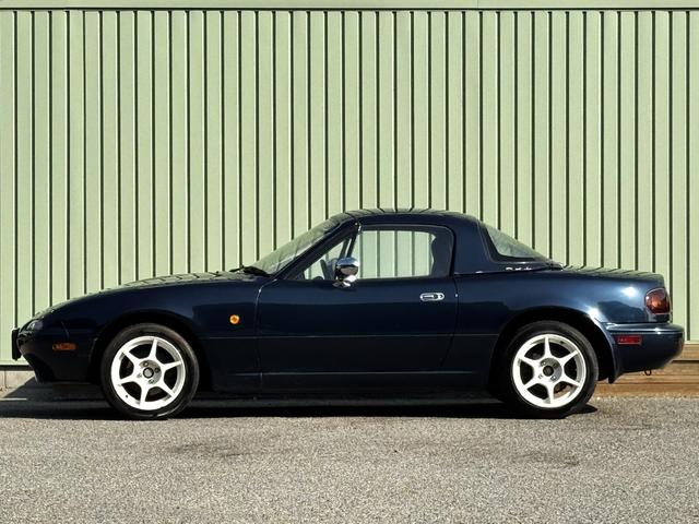 ユーノスロードスター B2リミテッド /5MT/1000台限定車/トワイライトブルーマイカ/ハードトップ/タイベル交換/幌付き/P1Racing 15AW/エアコン動作確認/リトラ動作確認/PW動作確認/オーディオ/社外スピーカー/ETC(18枚目)