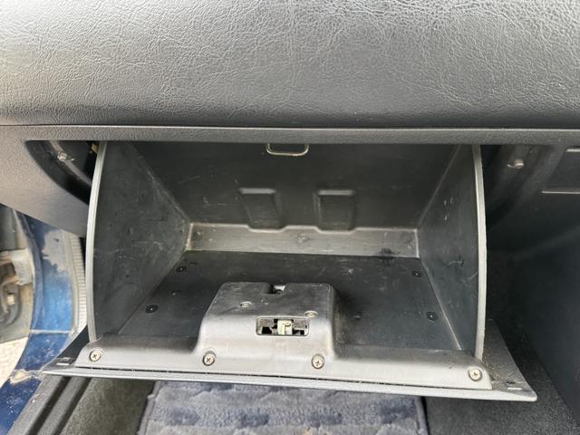 ユーノスロードスター B2リミテッド /5MT/1000台限定車/トワイライトブルーマイカ/ハードトップ/タイベル交換/幌付き/P1Racing 15AW/エアコン動作確認/リトラ動作確認/PW動作確認/オーディオ/社外スピーカー/ETC(79枚目)