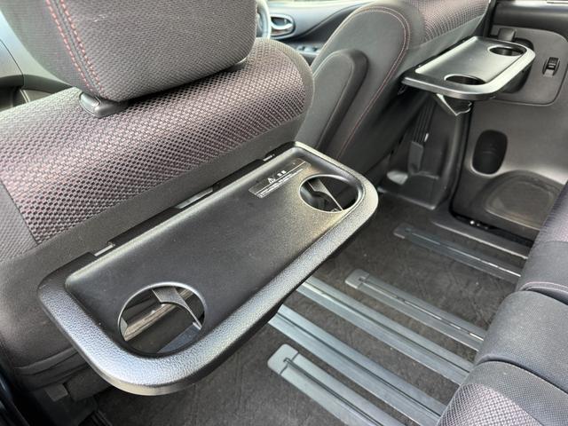 セレナ ハイウェイスター Vセレクション /禁煙車/両側電動/パノラミックルーフ/16AW/フルセグ/Bluetooth/CD/DVD/Bカメラ/インテリキー/Wエアコン/オートライト/クルコン/ウォークスルー/(75枚目)