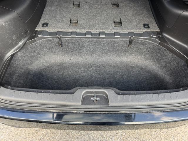 セレナ ハイウェイスター Vセレクション /禁煙車/両側電動/パノラミックルーフ/16AW/フルセグ/Bluetooth/CD/DVD/Bカメラ/インテリキー/Wエアコン/オートライト/クルコン/ウォークスルー/(78枚目)