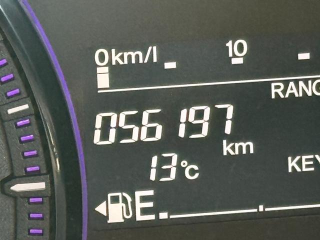 ステップワゴンスパーダ Ｓ　／禁煙車／両側電動スライド／ホンダインターナビ／ＴＶ／ＤＶＤ／ＣＤ／ミュージックサーバー／Ｂカメラ／スマートキー／ＥＴＣ／ドラレコ／ステアリングスイッチ／オートライト／フロントフォグ／ウォークスルー／（4枚目）